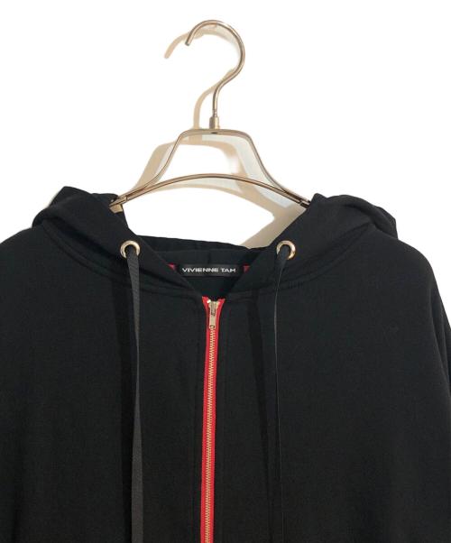 VIVIENNE TAM（ヴィヴィアンタム）VIVIENNE TAM (ヴィヴィアンタム) 刺繍ジップパーカー ブラック サイズ:38の古着・服飾アイテム