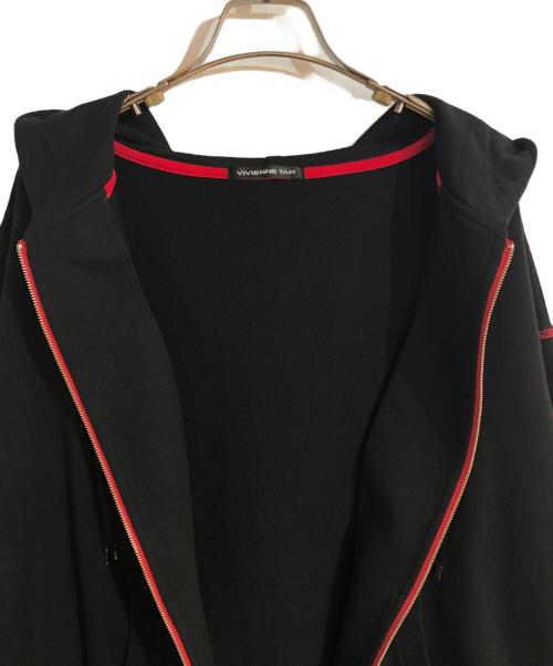 VIVIENNE TAM（ヴィヴィアンタム）VIVIENNE TAM (ヴィヴィアンタム) 刺繍ジップパーカー ブラック サイズ:38の古着・服飾アイテム