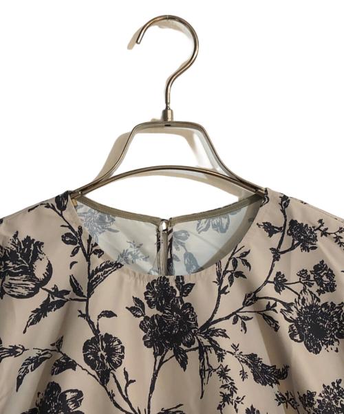 Noble（ノーブル）Noble (ノーブル) ヴィンテージフラワープリントブラウス ベージュ サイズ:FREE 未使用品の古着・服飾アイテム