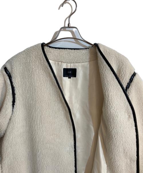 23区（ニジュウサンク）23区 (ニジュウサンク) テディボア ロング アウター ホワイト サイズ:Mの古着・服飾アイテム