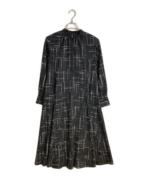 23区（ニジュウサンク）23区 (ニジュウサンク) モノクロトーンプリント ワンピース ブラック サイズ:Mの古着・服飾アイテム