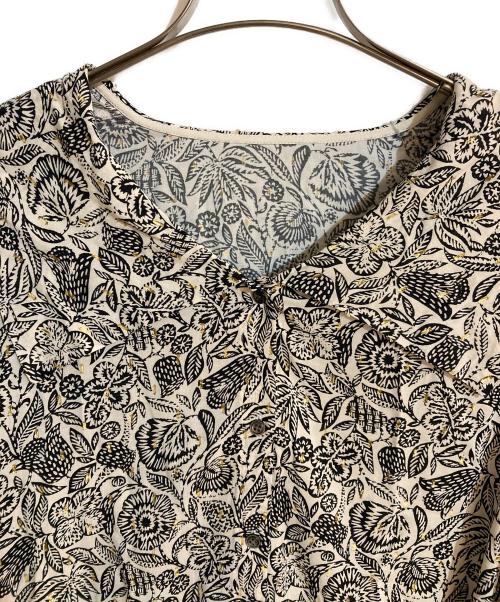 journal standard L'essage（ジャーナルスタンダード レサージュ）journal standard L'essage (ジャーナルスタンダード レサージュ) プリント スキッパーシャツ アイボリー サイズ:不明の古着・服飾アイテム