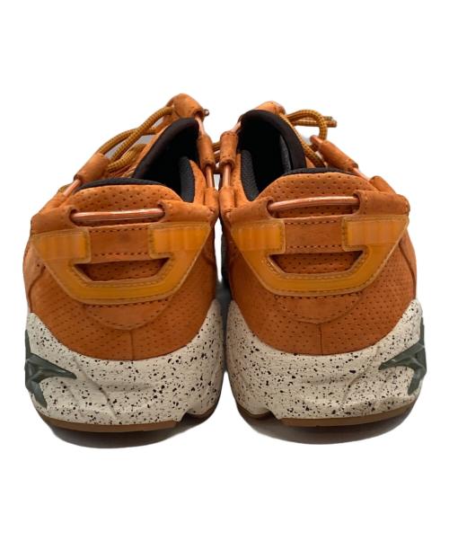 asics（アシックス）asics (アシックス) ローカットスニーカー オレンジ サイズ:27.5㎝の古着・服飾アイテム