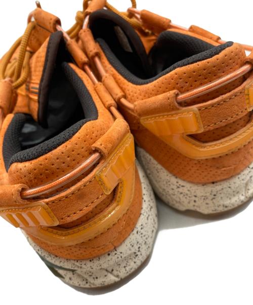 asics（アシックス）asics (アシックス) ローカットスニーカー オレンジ サイズ:27.5㎝の古着・服飾アイテム