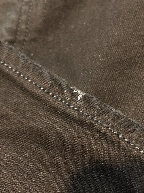 AMIRI（アミリ）AMIRI (アミリ) 蛇腹ダメージ加工 ボタンフライ スキニーデニムパンツ ブラック サイズ:W34の古着・服飾アイテム