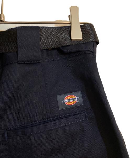 Dickies（ディッキーズ）Dickies (ディッキーズ) Lily Brown (リリーブラウン) ベルテッドトチノハーフパンツ ネイビー 未使用品の古着・服飾アイテム