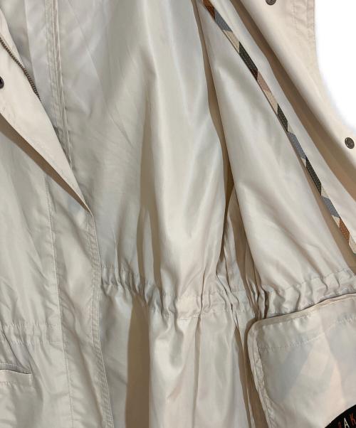 DAKS（ダックス）DAKS (ダックス) ハウスチェックナイロンジャケット アイボリー サイズ:40の古着・服飾アイテム
