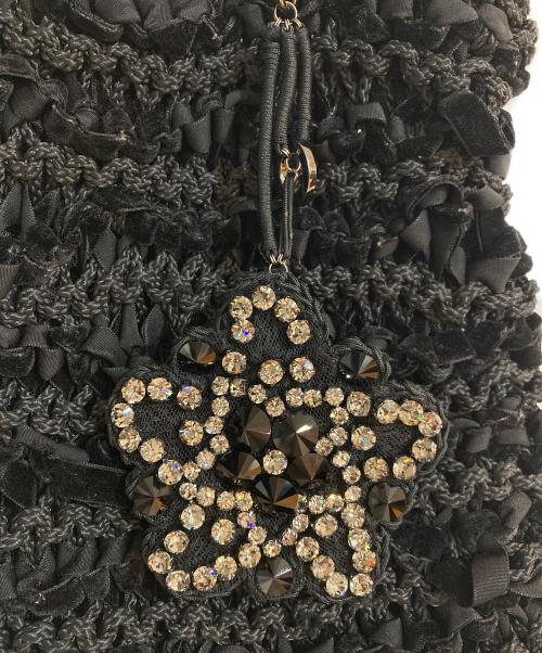 ANTEPRIMA（アンテプリマ）ANTEPRIMA (アンテプリマ) スターチャーム付き編み込みハンドバッグ ブラックの古着・服飾アイテム