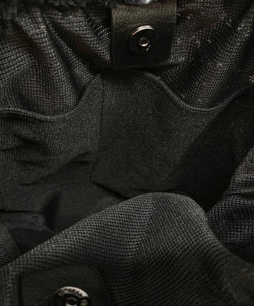 ANTEPRIMA（アンテプリマ）ANTEPRIMA (アンテプリマ) スターチャーム付き編み込みハンドバッグ ブラックの古着・服飾アイテム