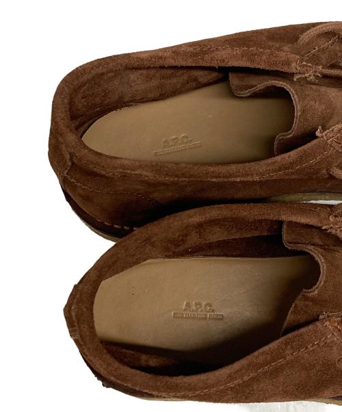 A.P.C.（アーペーセー）A.P.C. (アーペーセー) モカシンシューズ ブラウン サイズ:40の古着・服飾アイテム
