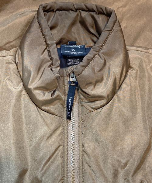 BEYOND（ビヨンド）BEYOND (ビヨンド) Level7 Primaloftベスト ブラウン サイズ:Sの古着・服飾アイテム