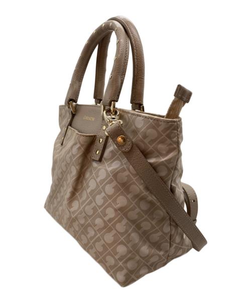 GHERARDINI（ゲラルディーニ）GHERARDINI (ゲラルディーニ) スタッズハンドルソフト2wayハンドバッグ ベージュの古着・服飾アイテム