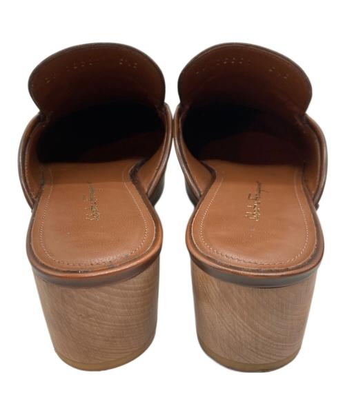 Salvatore Ferragamo（サルヴァトーレ フェラガモ）Salvatore Ferragamo (サルヴァトーレ フェラガモ) CLEOME/サボサンダル ブラウン サイズ:5 1/2の古着・服飾アイテム