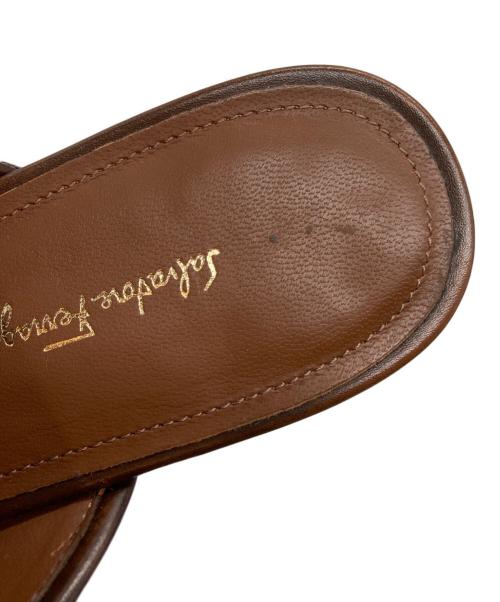 Salvatore Ferragamo（サルヴァトーレ フェラガモ）Salvatore Ferragamo (サルヴァトーレ フェラガモ) CLEOME/サボサンダル ブラウン サイズ:5 1/2の古着・服飾アイテム