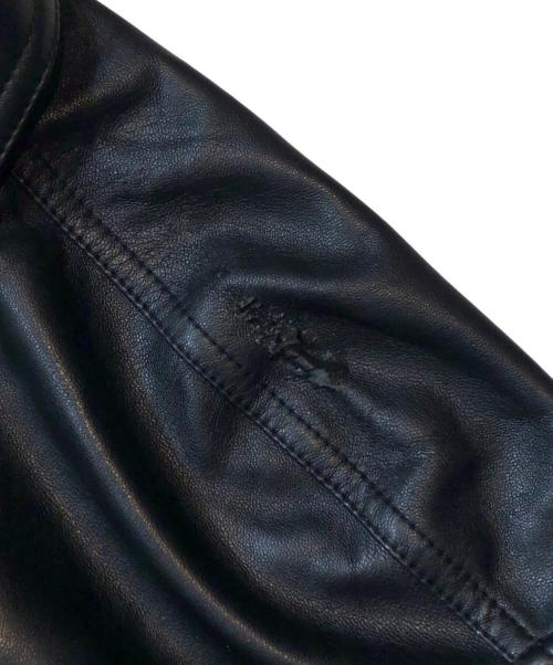 ARMANI EXCHANGE（アルマーニ エクスチェンジ）ARMANI EXCHANGE (アルマーニ エクスチェンジ) フェイクレザーシャツ ブラック サイズ:XSの古着・服飾アイテム