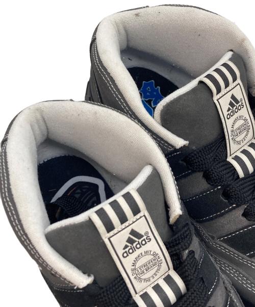 adidas（アディダス）adidas (アディダス) YNuK (YNuK) ADIMATIC MID/アディマティックミッド グレー サイズ:26.5cmの古着・服飾アイテム