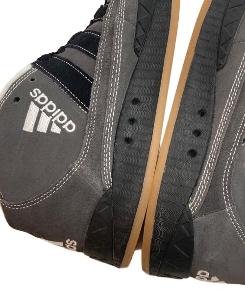 adidas（アディダス）adidas (アディダス) YNuK (YNuK) ADIMATIC MID/アディマティックミッド グレー サイズ:26.5cmの古着・服飾アイテム