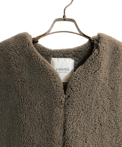 emmi atelier（エミアトリエ）emmi atelier (エミアトリエ) ecoボアジレ グレー サイズ:FREEの古着・服飾アイテム