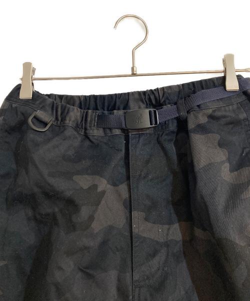 GRAMICCI（グラミチ）GRAMICCI (グラミチ) BEAMS (ビームス) 別注カモ柄パンツ ブラック サイズ:Ｌの古着・服飾アイテム
