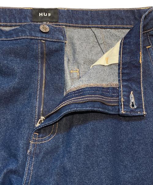 HUF（ハフ）HUF (ハフ) 刺繍ロゴワイドデニムパンツ/シシュウロゴワイドデニムパンツ インディゴ サイズ:32の古着・服飾アイテム