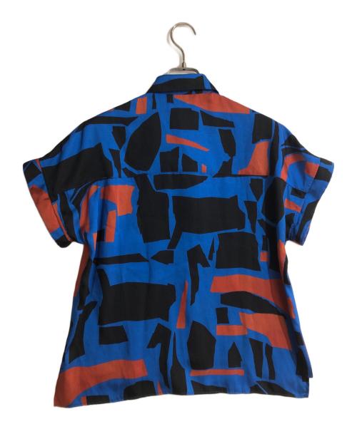 allureville（アルアバイル）allureville (アルアバイル) ブロックキカプリントクロップドシャツ ブルー サイズ:SIZE2の古着・服飾アイテム