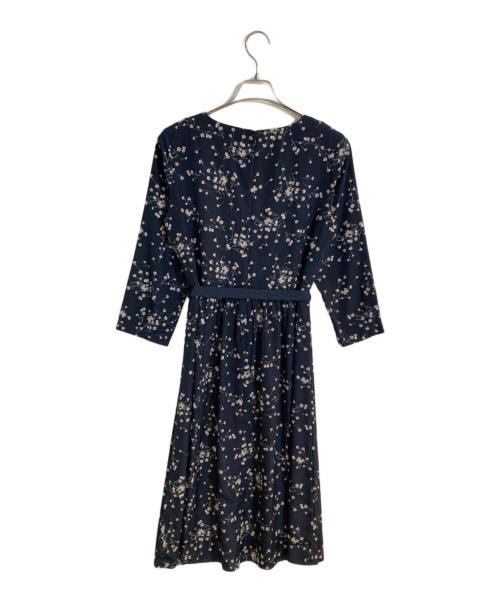 LAURA ASHLEY（ローラ アシュレイ）LAURA ASHLEY (ローラ アシュレイ) 花柄ワンピース ネイビー サイズ:13号-の古着・服飾アイテム