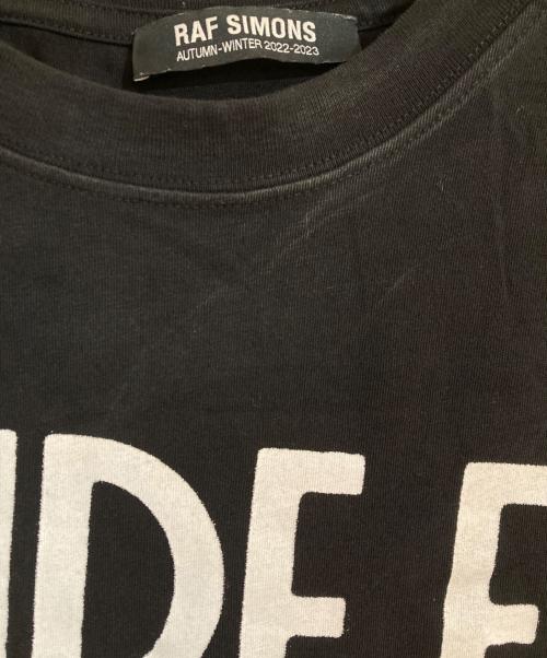 RAF SIMONS（ラフシモンズ）RAF SIMONS (ラフシモンズ) 22AW Oversized T-Shirt Cut Out Grand Fete De Tシャツ（22AWオーバーサイズＴシャツ） ブラック サイズ:Sの古着・服飾アイテム