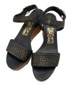 Salvatore Ferragamoサルヴァトーレ フェラガモ）の古着「スターパンチング ウェッジソールサンダル」｜ブラック
