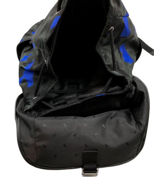 MICHAEL KORS（マイケル・コース）MICHAEL KORS (マイケルコース) KENT SPORT FLAP BKPK/ケント スポーツ ナイロン フラップ バックパック ブルー 未使用品の古着・服飾アイテム