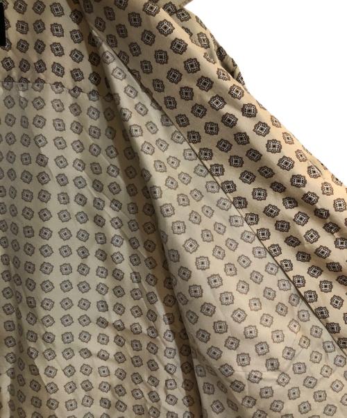 PRADA（プラダ）PRADA (プラダ) 総柄シルク半袖シャツ ベージュ サイズ:XLの古着・服飾アイテム