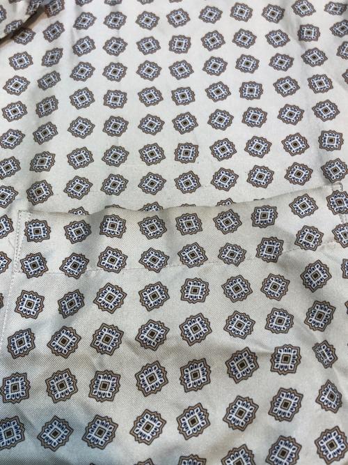 PRADA（プラダ）PRADA (プラダ) 総柄シルク半袖シャツ ベージュ サイズ:XLの古着・服飾アイテム