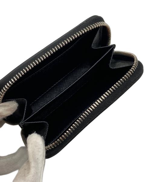 PRADA（プラダ）PRADA (プラダ) サフィアーノトライアングル コインケース ブラックの古着・服飾アイテム
