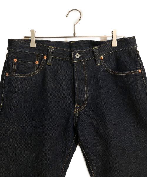 IRON HEART（アイアンハート）IRON HEART (アイアンハート) 21ozセルビッチデニム スリムストレート インディゴ サイズ:Ｗ36×Ｌ36 未使用品の古着・服飾アイテム