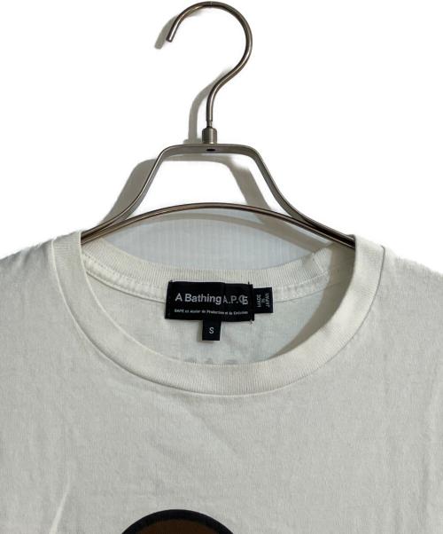 A BATHING APE（アベイシングエイプ）A BATHING APE (アベイシングエイプ) A.P.C. (アーペーセー) APC BABYMILO THEE/アーぺーセーベイビーマイロズィー ホワイト サイズ:Sの古着・服飾アイテム