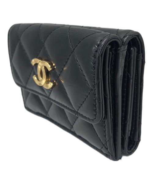 CHANEL（シャネル）CHANEL (シャネル) マトラッセ スモール フラップコンパクトウォレット ブラックの古着・服飾アイテム