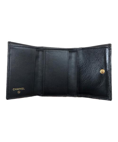 CHANEL（シャネル）CHANEL (シャネル) マトラッセ スモール フラップコンパクトウォレット ブラックの古着・服飾アイテム