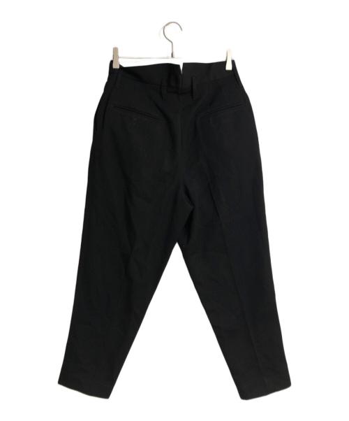 Essay（エッセイ）Essay (エッセイ) 3 TUCKED SLACKS ブラック サイズ:２ 未使用品の古着・服飾アイテム