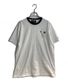 RAF SIMONS×FRED PERRY（ラフシモンズ×フレッドペリー）の古着「安全ピンロゴリンガーTシャツ」｜ホワイト