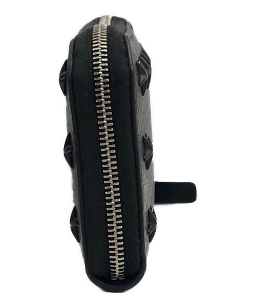 JIMMY CHOO（ジミーチュウ）JIMMY CHOO (ジミーチュウ) ラウンドファスナー財布 ブラックの古着・服飾アイテム