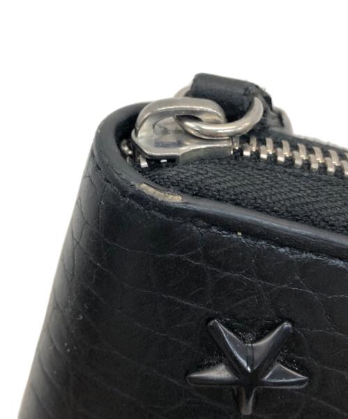 JIMMY CHOO（ジミーチュウ）JIMMY CHOO (ジミーチュウ) ラウンドファスナー財布 ブラックの古着・服飾アイテム