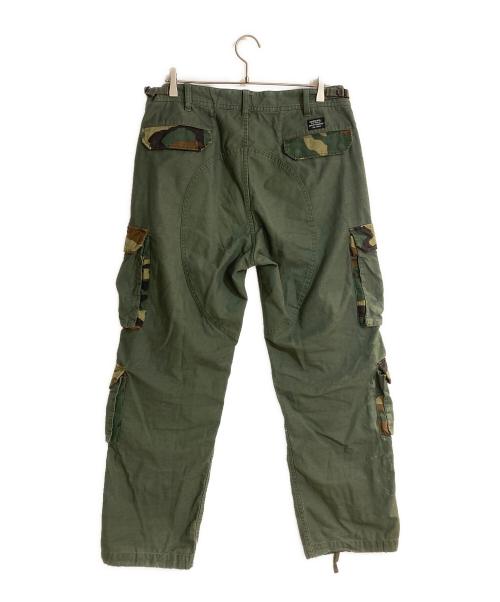 SUPREME（シュプリーム）Supreme (シュプリーム) 切替カーゴパンツ グリーン サイズ:81cm (W32)の古着・服飾アイテム