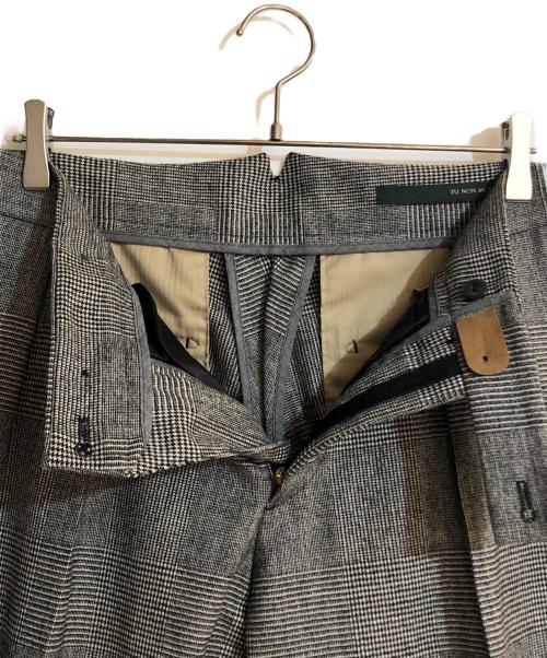 BERWICH（ベルウィッチ）BERWICH (バーウィック) バックシャーリングテーパードパンツ ブラック サイズ:48の古着・服飾アイテム