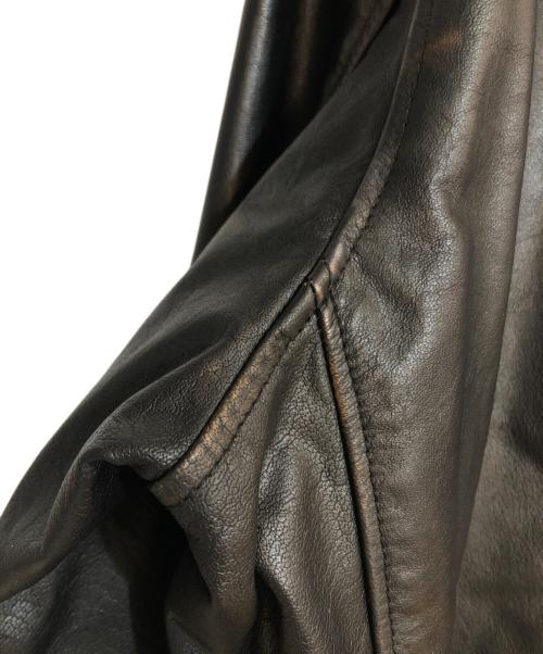 skookum（スクーカム）SKOOKUM (スクーカム) JOURNAL STANDARD relume (ジャーナルスタンダード レリューム) 別注 バッファローレザー カバーオール ブラック サイズ:Lの古着・服飾アイテム