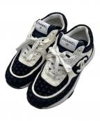 CHANELシャネル）の古着「ココマークローカットスニーカー」｜ブラック×ホワイト