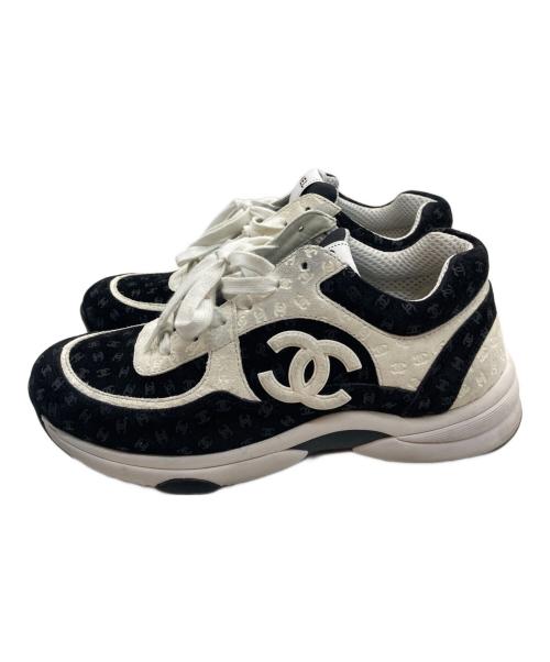 CHANEL（シャネル）CHANEL (シャネル) ココマークローカットスニーカー ブラック×ホワイト サイズ:41の古着・服飾アイテム