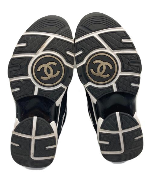 CHANEL（シャネル）CHANEL (シャネル) ココマークローカットスニーカー ブラック×ホワイト サイズ:41の古着・服飾アイテム