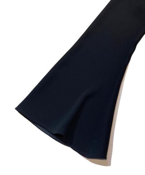 ADEAM（アディアム）ADEAM (アディアム) 袖フレアドレス ブラックの古着・服飾アイテム