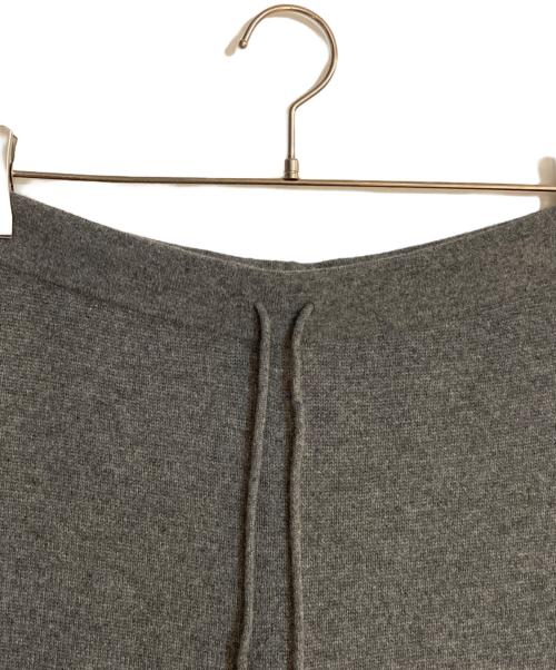 theory（セオリー）theory (セオリー) Cashmere 3 Cozy Track Pant/カシミヤスリーコージートラックパンツ グレー サイズ:M 未使用品の古着・服飾アイテム