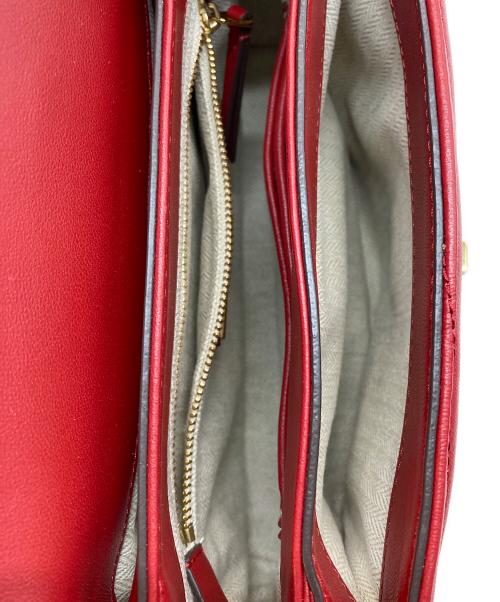 TORY BURCH（トリーバーチ）TORY BURCH (トリーバーチ) KIRA CHEVRON 2WAYバッグ レッドの古着・服飾アイテム