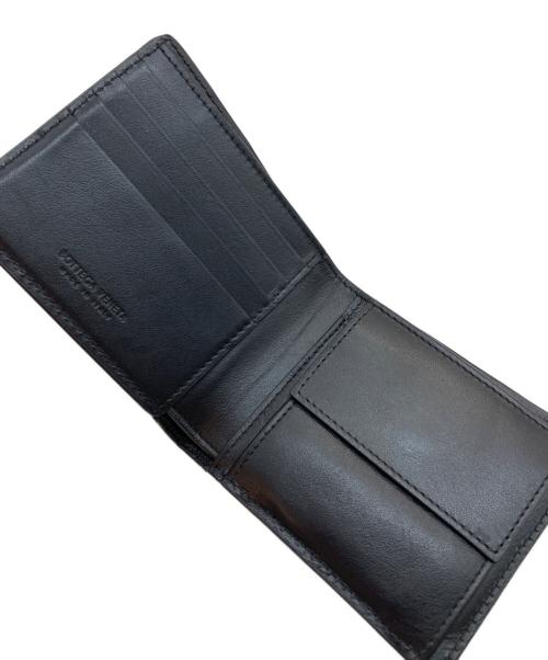 BOTTEGA VENETA（ボッテガベネタ）BOTTEGA VENETA (ボッテガベネタ) イントレチャート2つ折り財布 ブラックの古着・服飾アイテム